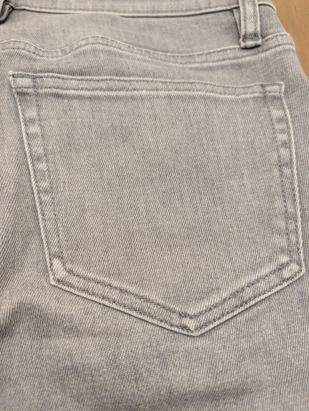 J. Crew Re-Imagined Women's Straight Leg Jeans Light Gray Wash Sz 26
